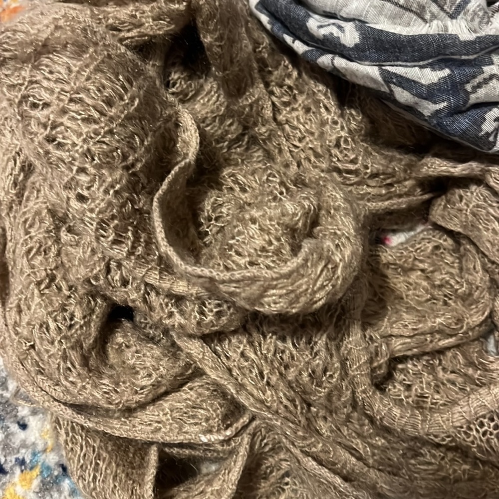 Scarf Bundle - Picture 3 of 4